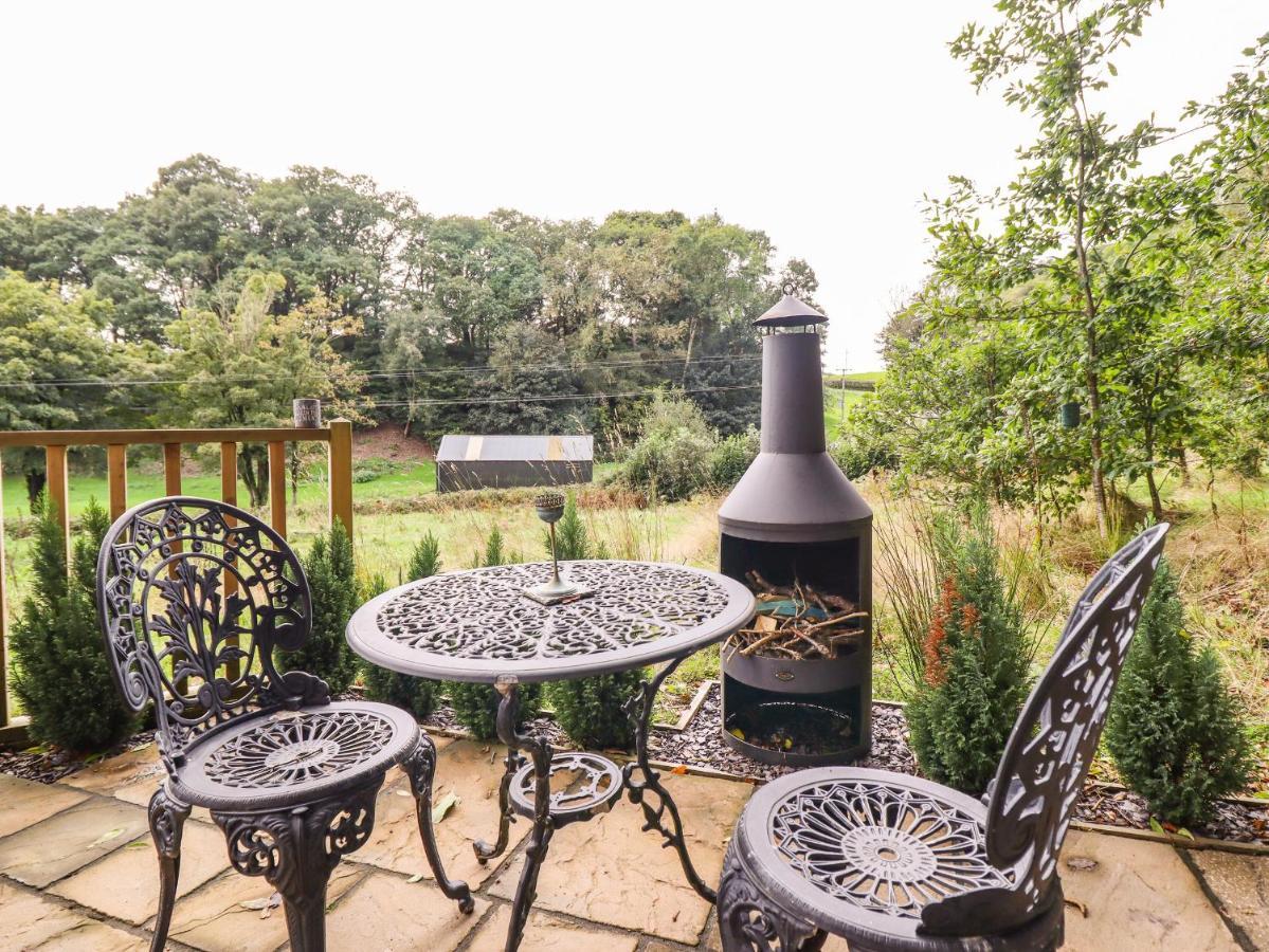 Chateau Petit Caersws Luaran gambar
